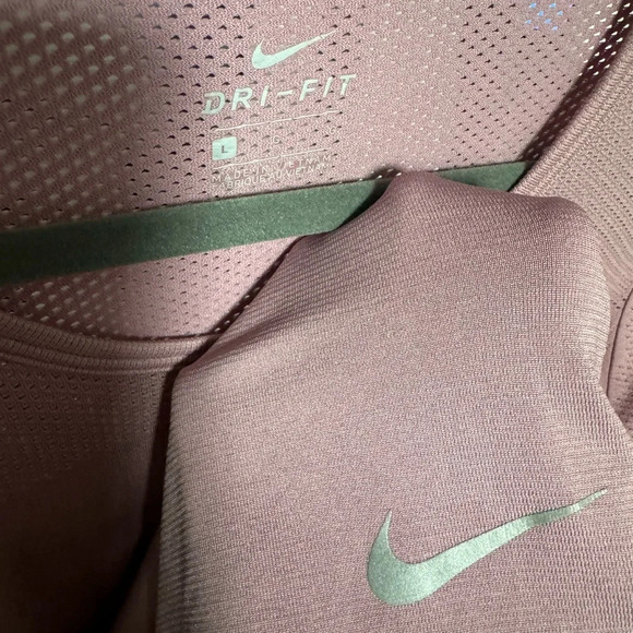 Nike Dri-Fit Infinite Top - Picture 5 of 6